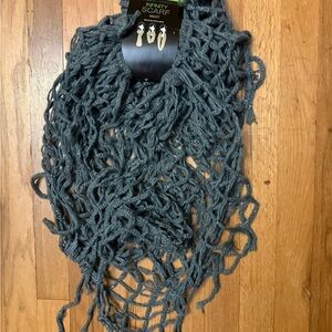 New gray yarn silver shimmer infinity scarf